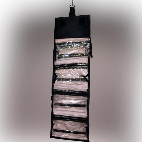 ⚡️3/$30⚡️NWOT Mary Kay Hang Toiletries Bag Cosmetics Makeup Travel Bag - Picture 3 of 4